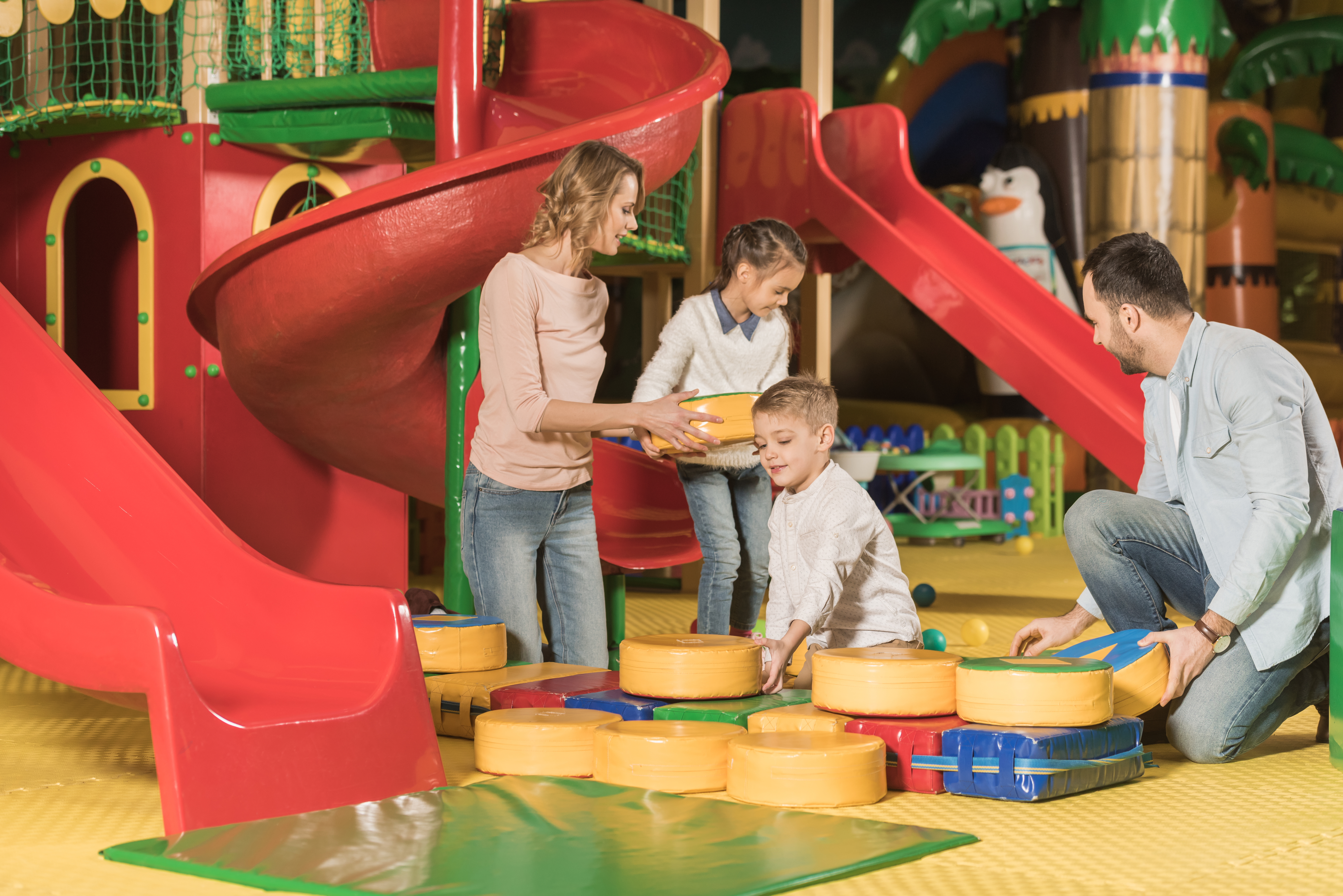 Kids Playing Indoor Play2